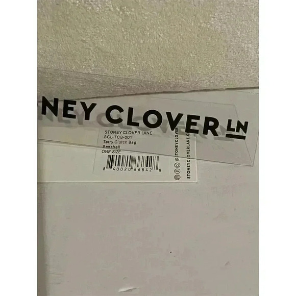 Stoney Clover Lane Seashell Terry Clutch Bag Medium Zip Closure - Picture 5 of 5